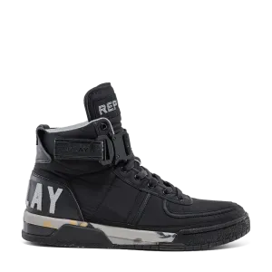 Notorius Sneakers in Black