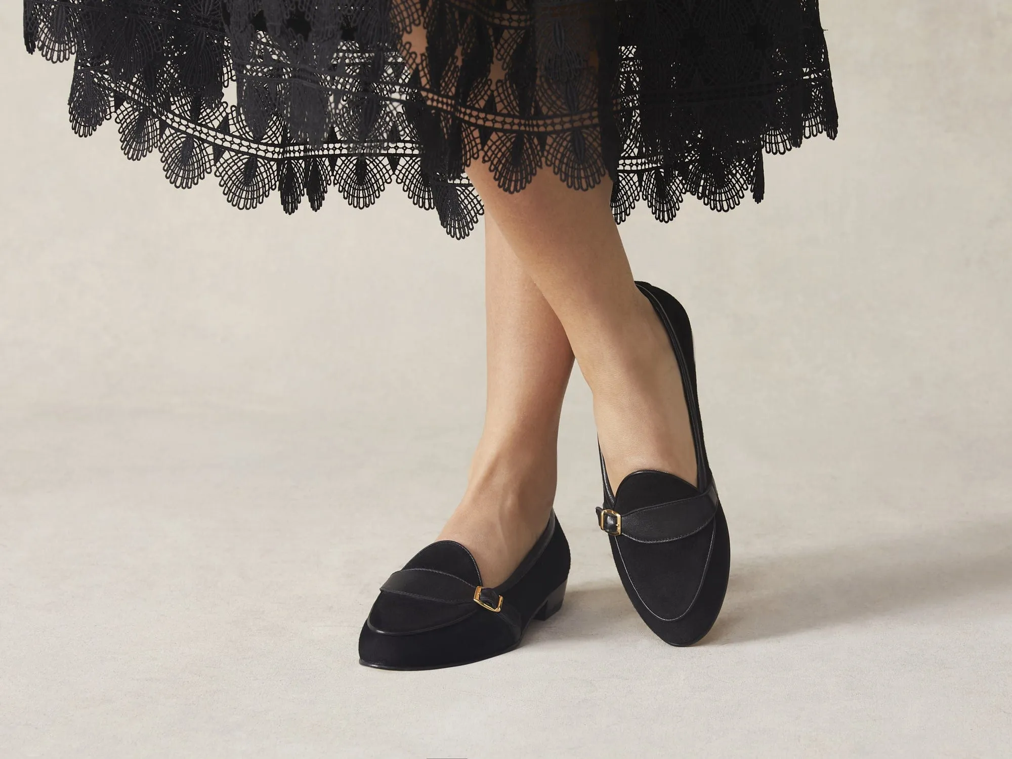 Sagan Buckle in Obsidian Black Asteria Suede